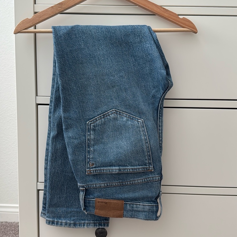 Madewell mid-rise perfect vintage distressed jean